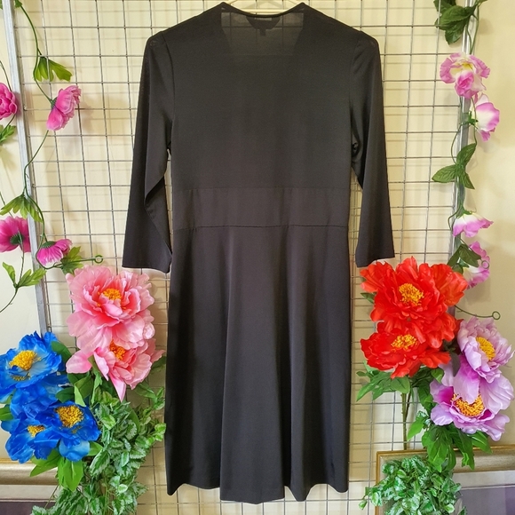 CAPTURE AU12 Dress Black Midi Fit & Flare Empire Waist V-Neck 3/4 Sleeve - NWOT - Picture 12 of 14